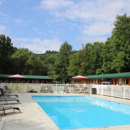 Two Rivers Lodge Bryson City Ngoại thất bức ảnh